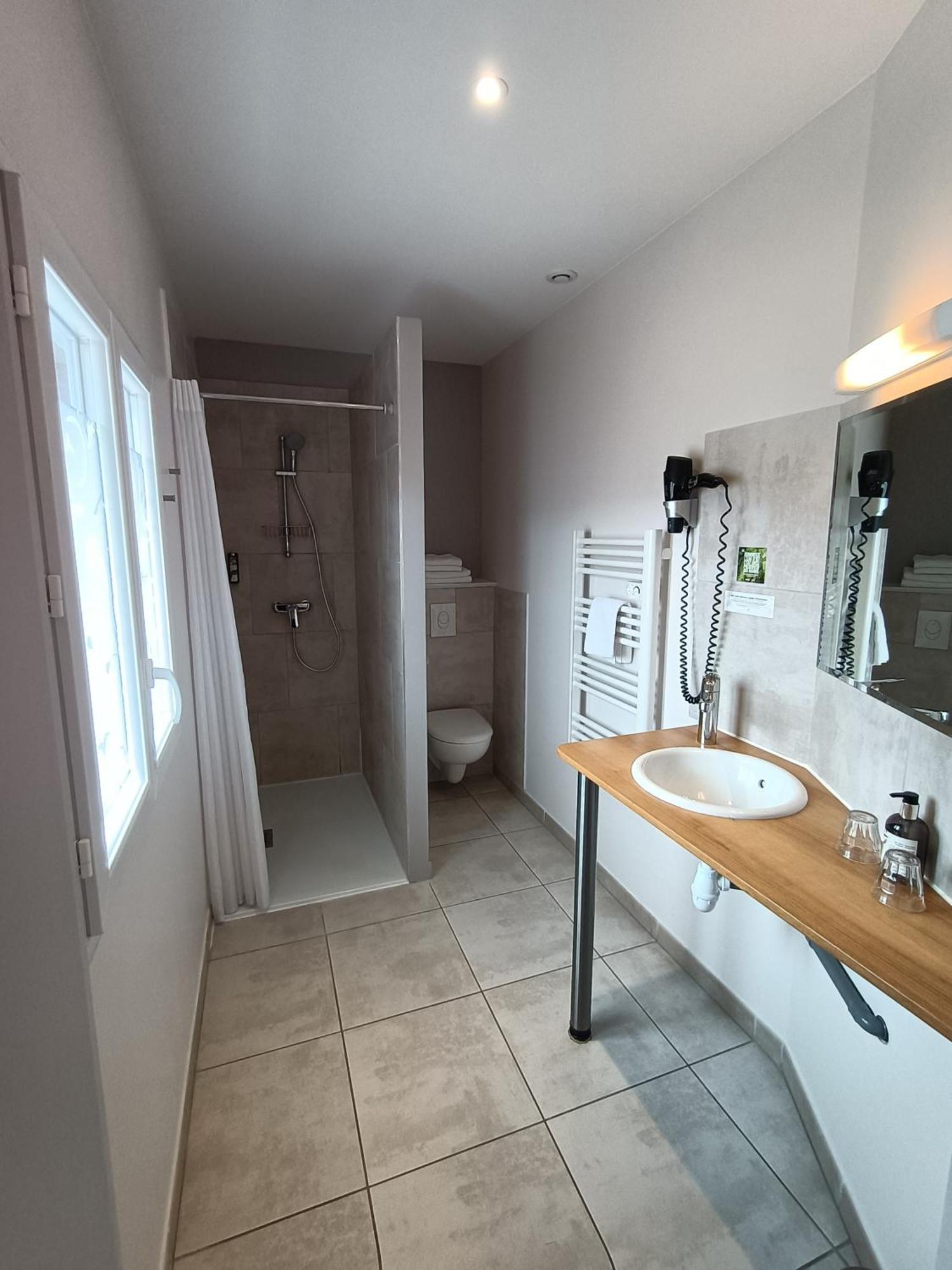 Auberge Du Vieux Lanas Logis Hotel Restaurant Экстерьер фото