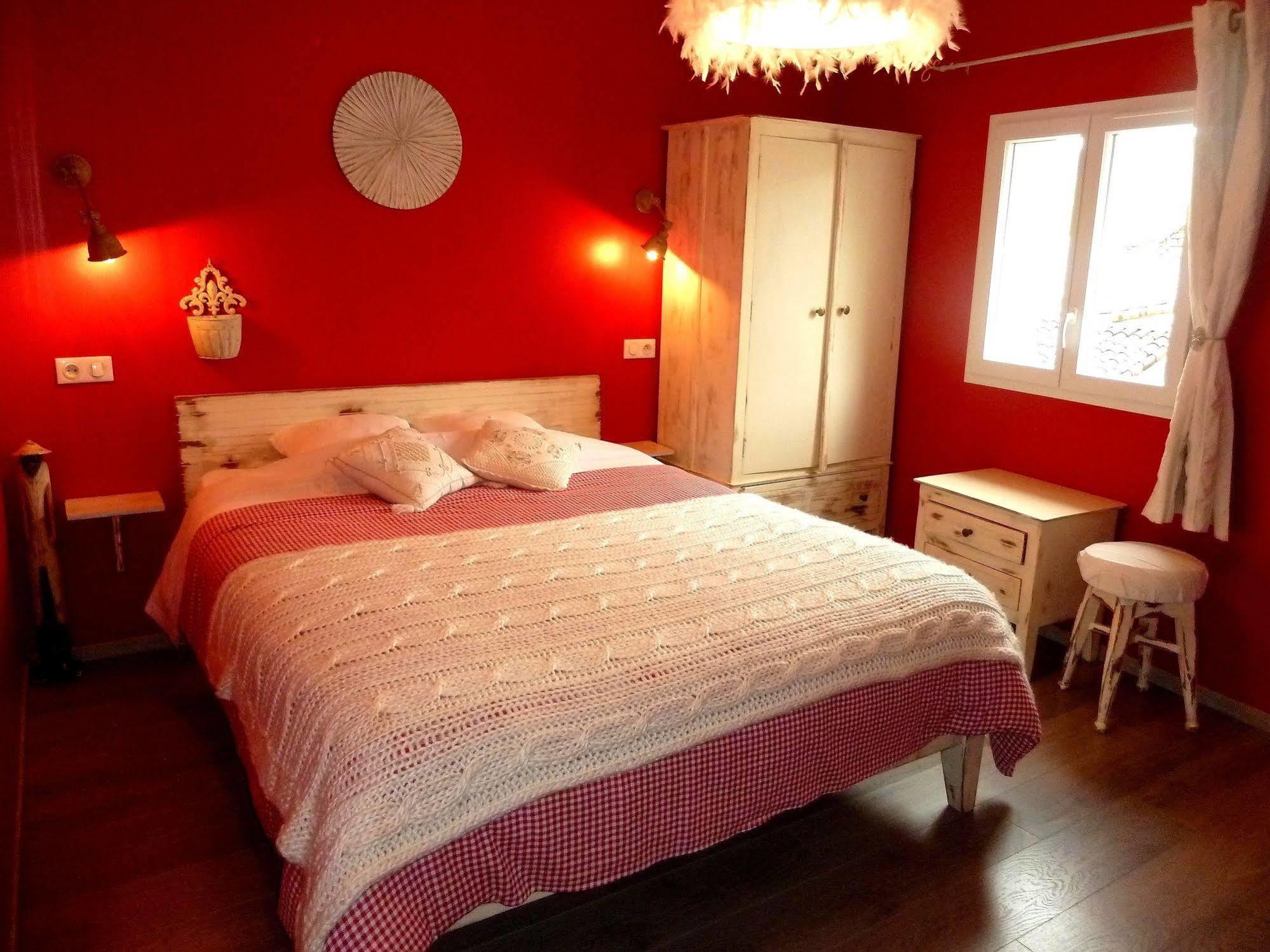 Auberge Du Vieux Lanas Logis Hotel Restaurant Экстерьер фото